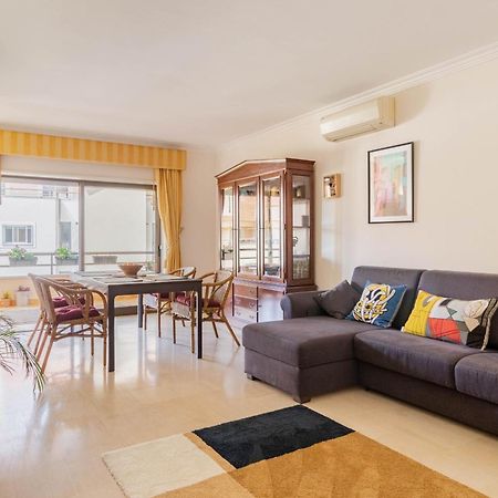 Central Cascais Apartment With Private Parking Exteriér fotografie