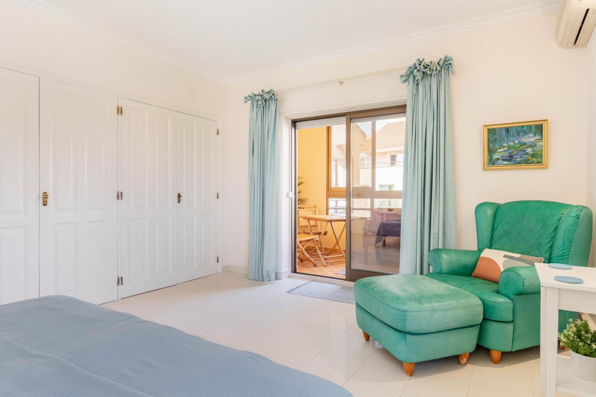 Central Cascais Apartment With Private Parking Exteriér fotografie